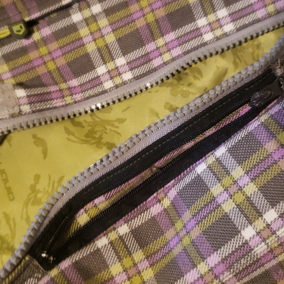 Liquid Boardwear 2500 snowboard jacket, removable hood - Picture 9 of 17